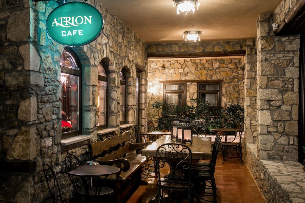 Atrion Highland Hotel エラトホリ エクステリア 写真