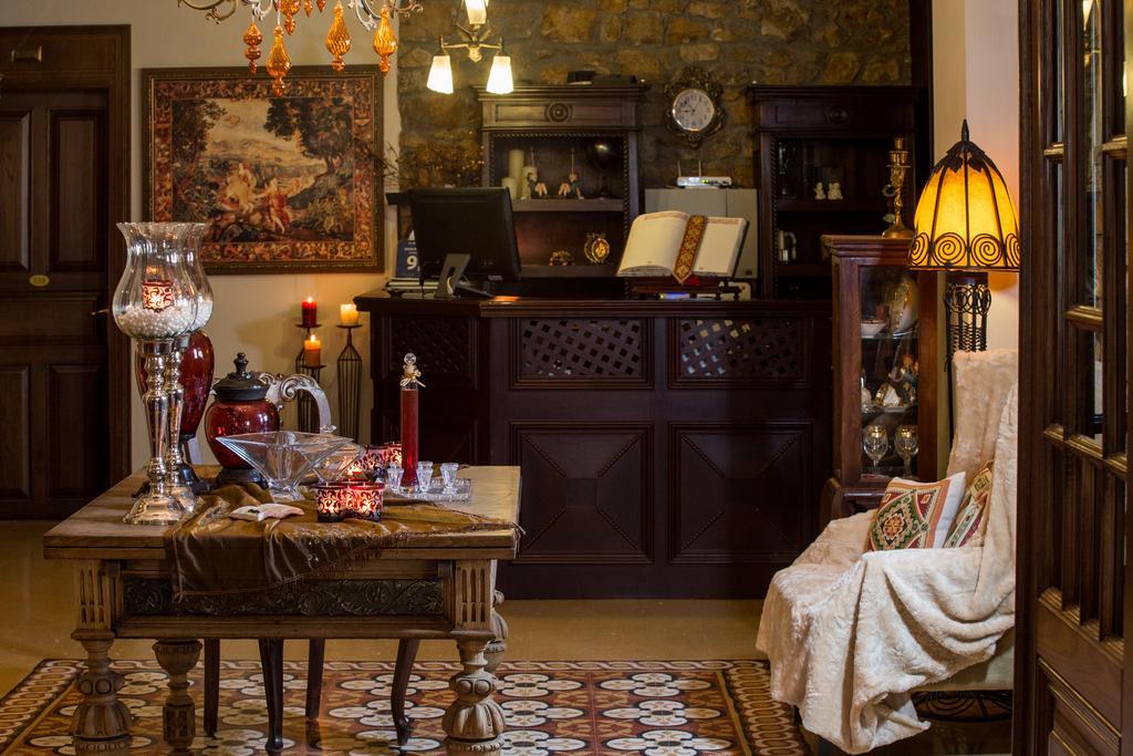Atrion Highland Hotel エラトホリ エクステリア 写真