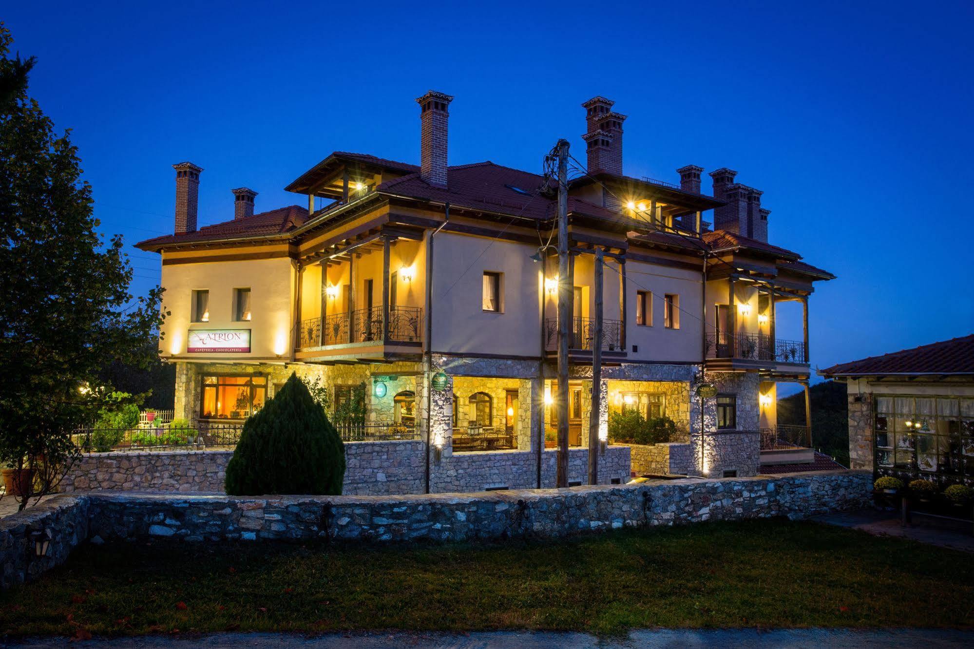 Atrion Highland Hotel エラトホリ エクステリア 写真