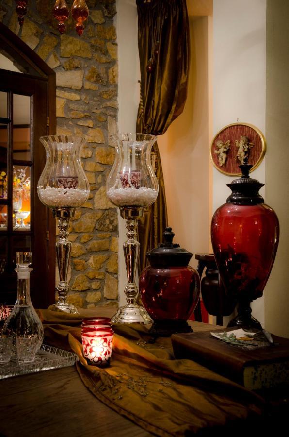 Atrion Highland Hotel エラトホリ エクステリア 写真